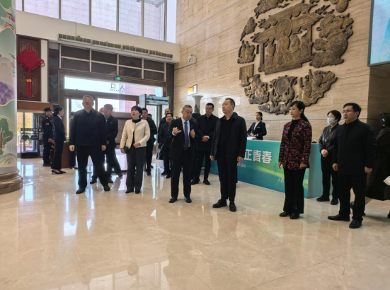 歷下區(qū)人大常委會(huì)蒞臨連心物業(yè)服務(wù)項(xiàng)目調(diào)研企業(yè)發(fā)展情況